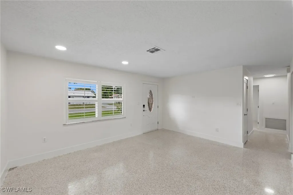 1013 Averly Street Fort Myers FL 33919