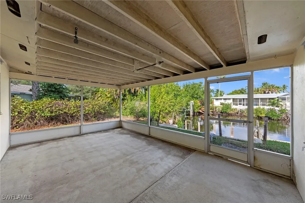 1013 Averly Street Fort Myers FL 33919