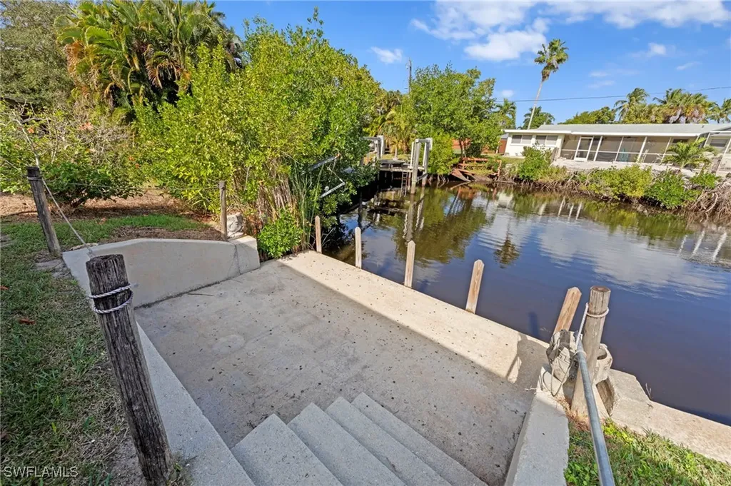 1013 Averly Street Fort Myers FL 33919