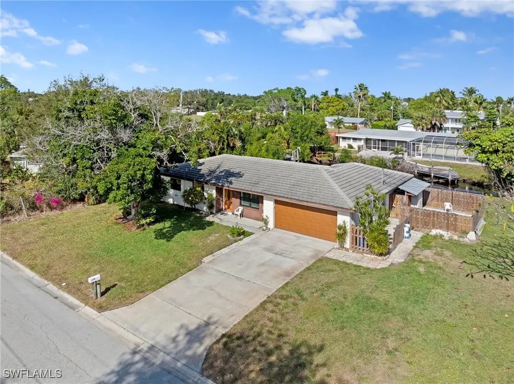 1013 Averly Street Fort Myers FL 33919