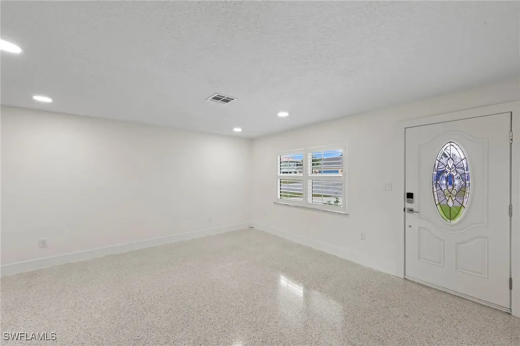 1013 Averly Street Fort Myers FL 33919