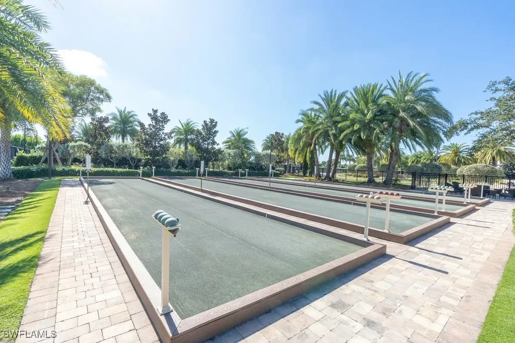 16382 Viansa Way Naples FL 34110