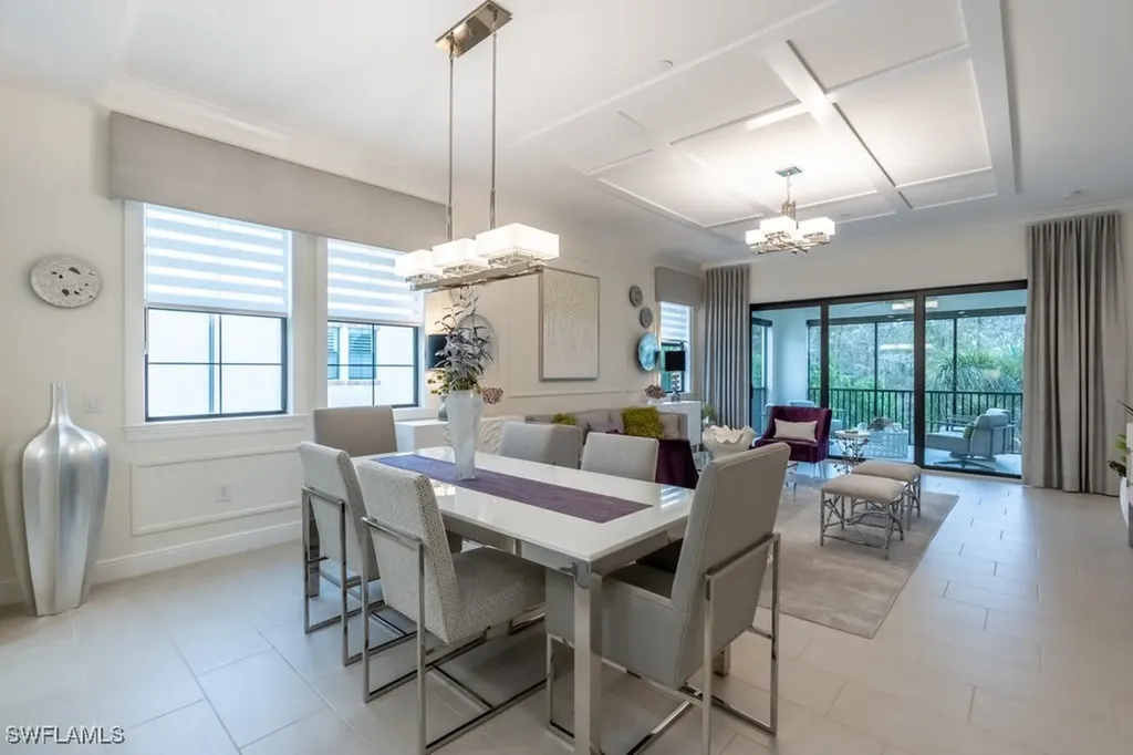 16382 Viansa Way Naples FL 34110