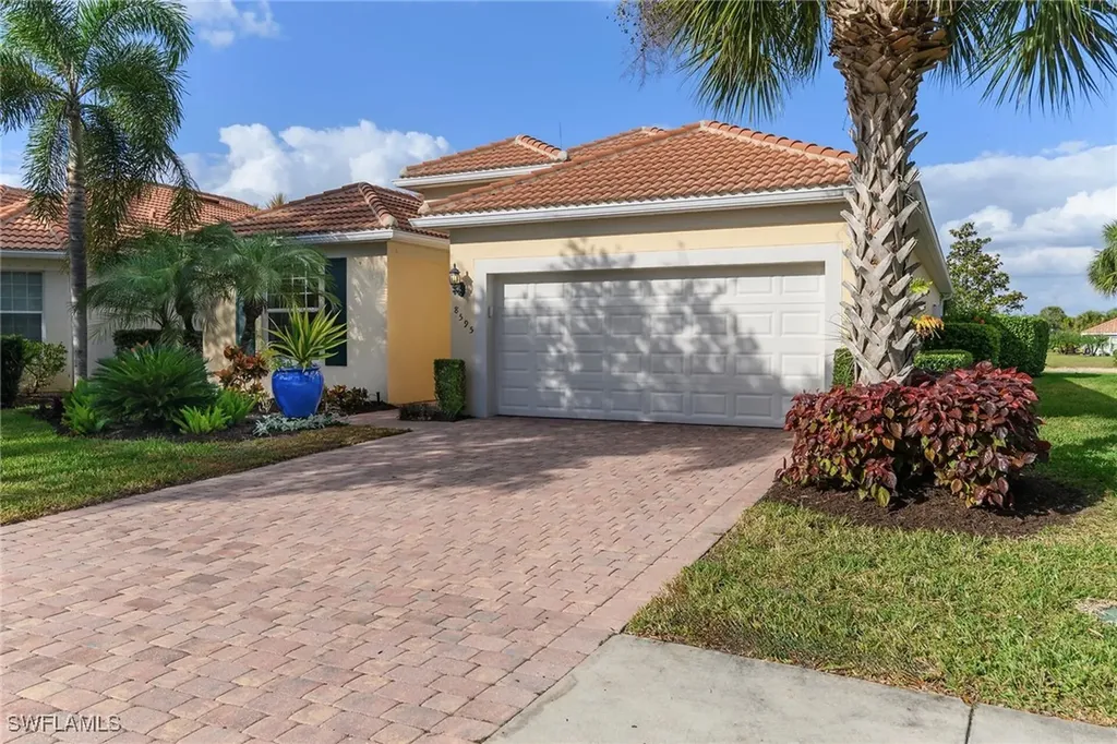 8595 Palermo Court Naples FL 34114