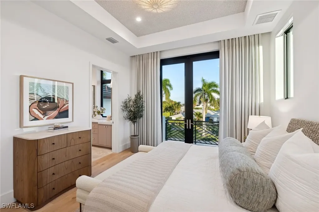 1990 7th Street S Naples FL 34102