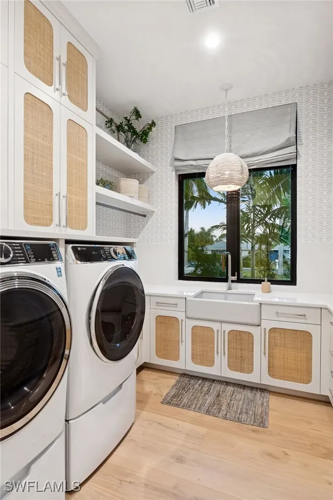 1990 7th Street S Naples FL 34102