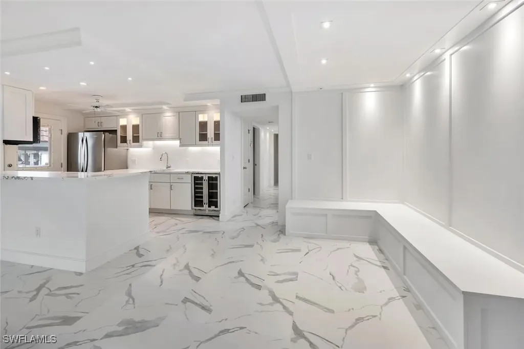 222 Harbour Drive Naples FL 34103