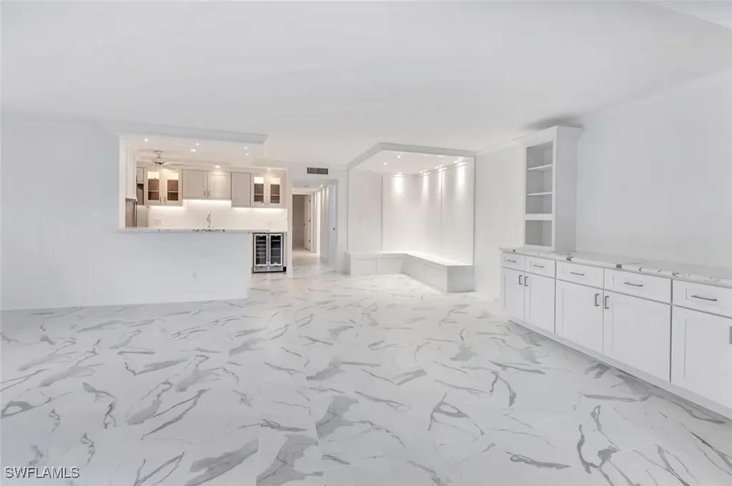 222 Harbour Drive Naples FL 34103
