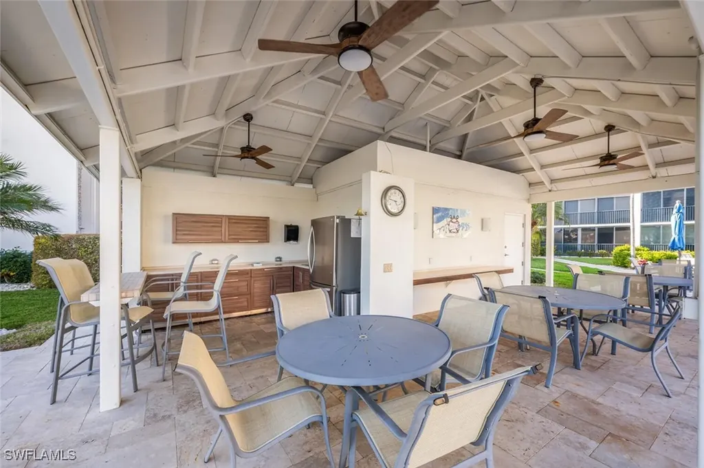 222 Harbour Drive Naples FL 34103