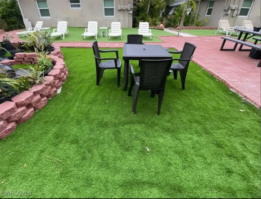 1136 Michigan Avenue Naples FL 34103