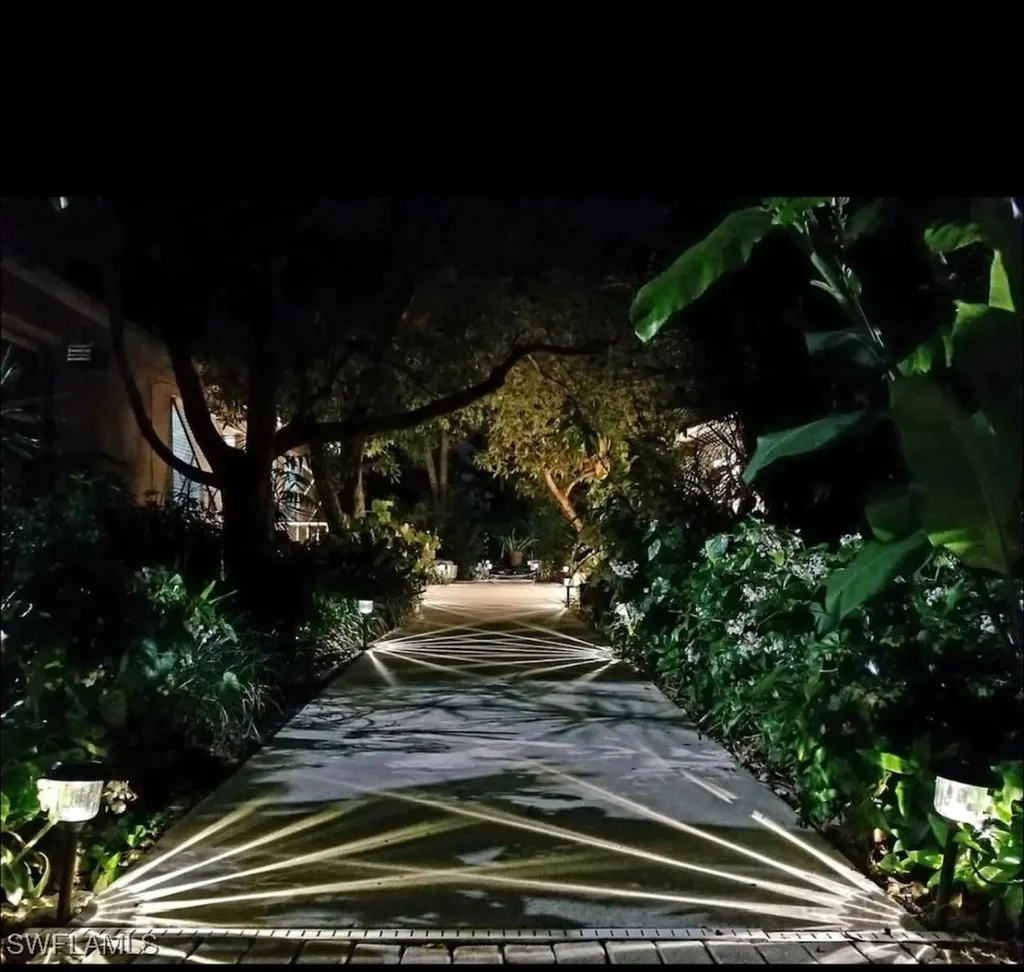 1136 Michigan Avenue Naples FL 34103