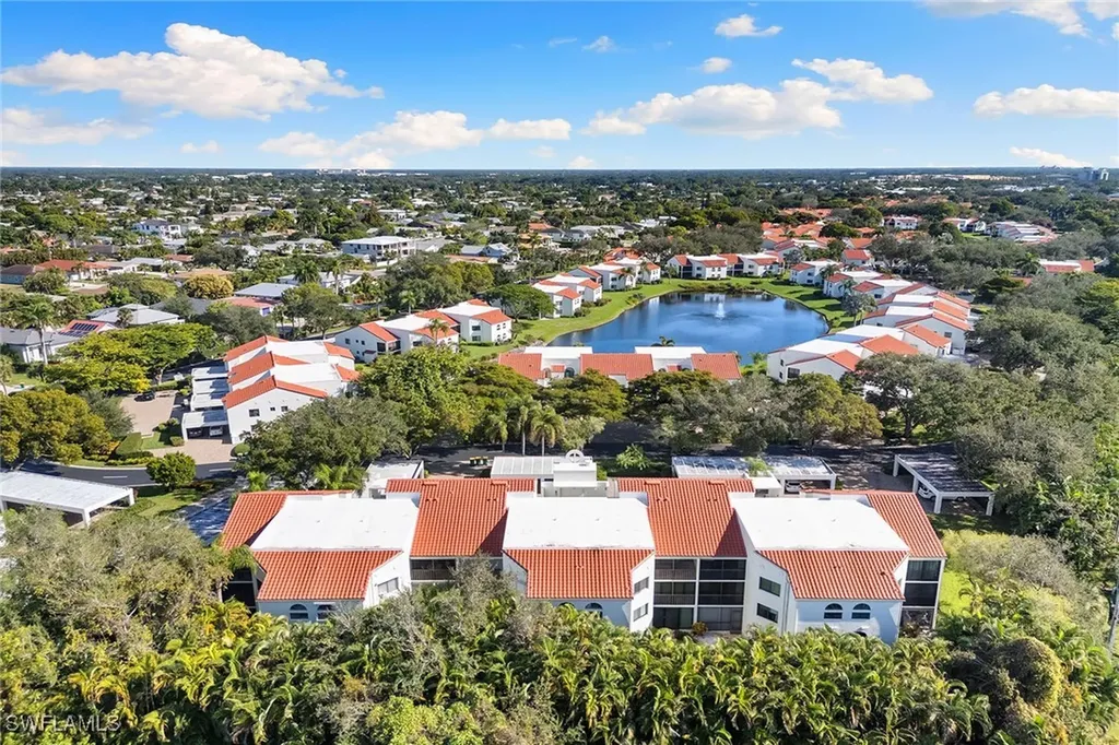 592 Beachwalk Circle Naples FL 34108