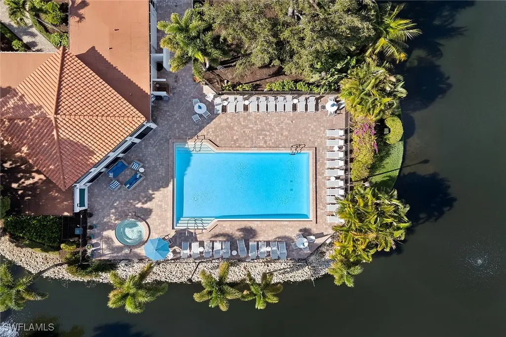 592 Beachwalk Circle Naples FL 34108