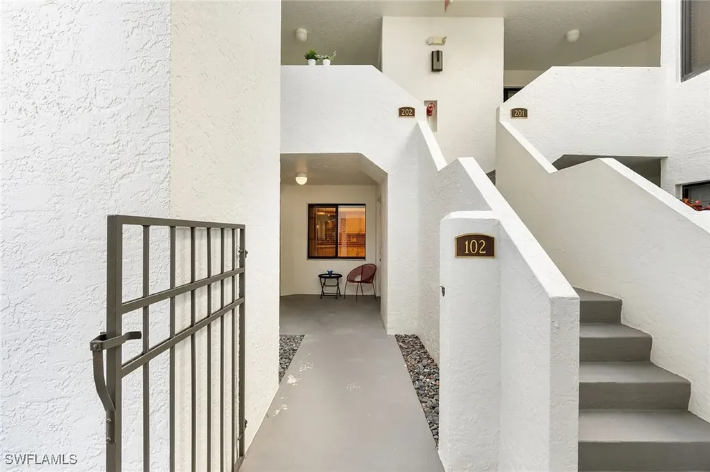 592 Beachwalk Circle Naples FL 34108