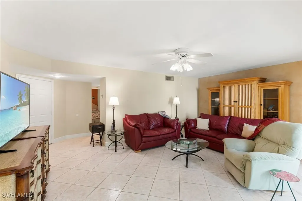 592 Beachwalk Circle Naples FL 34108