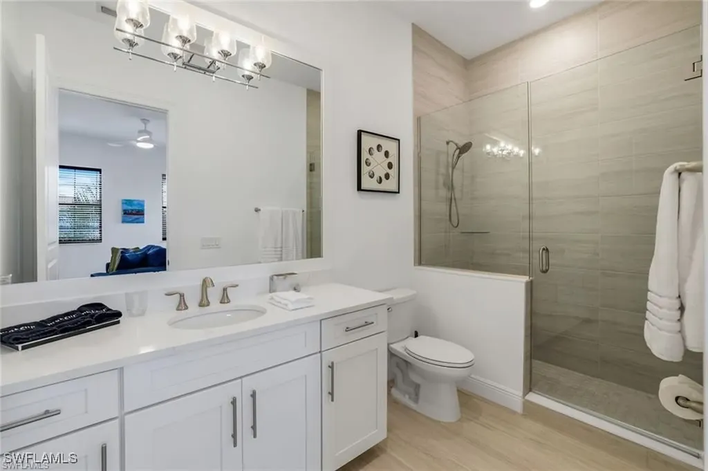 16374 Viansa Way Naples FL 34110