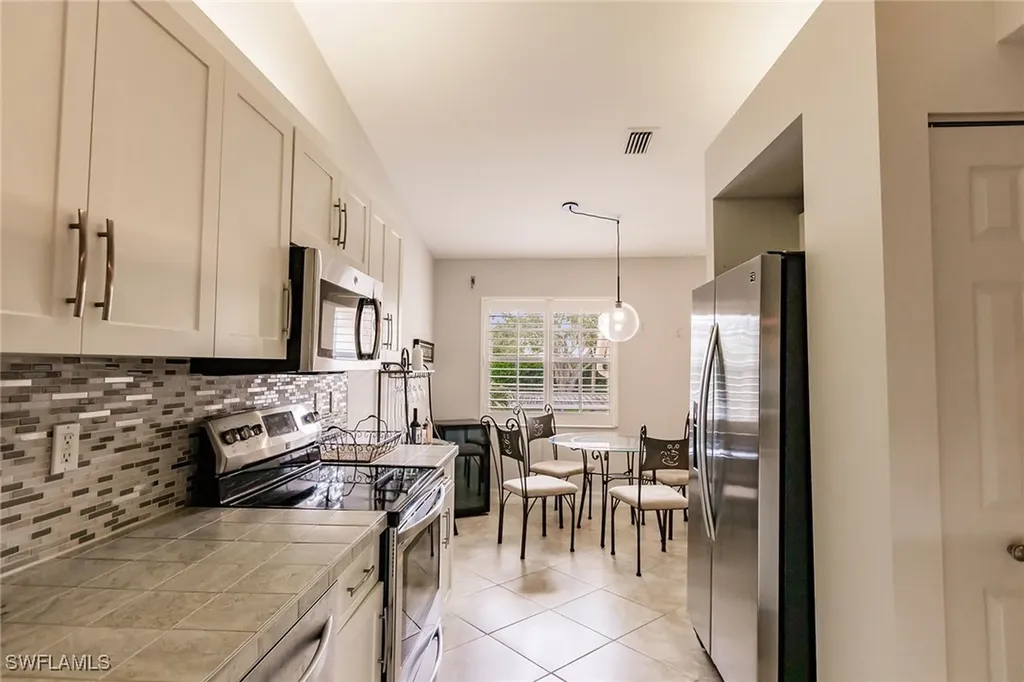 2516 Orchid Bay Drive Naples FL 34109