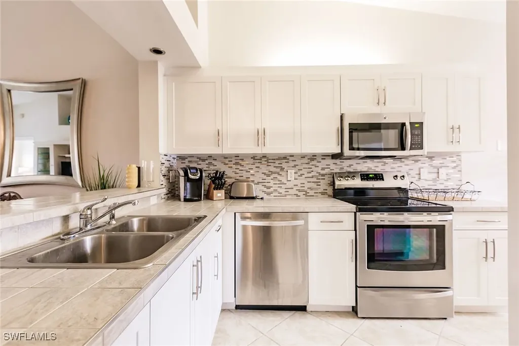 2516 Orchid Bay Drive Naples FL 34109