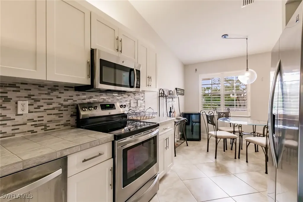 2516 Orchid Bay Drive Naples FL 34109