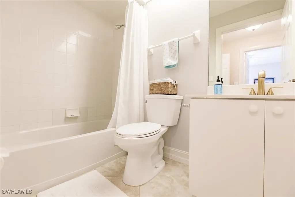 2516 Orchid Bay Drive Naples FL 34109