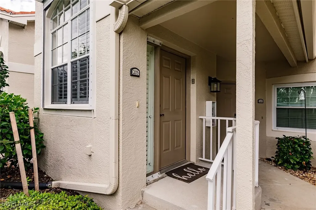 2516 Orchid Bay Drive Naples FL 34109