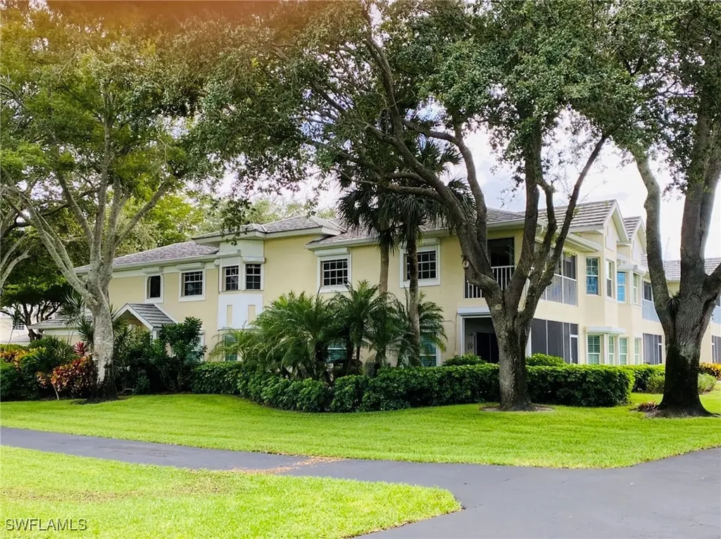 2847 Aintree Lane Naples FL 34112