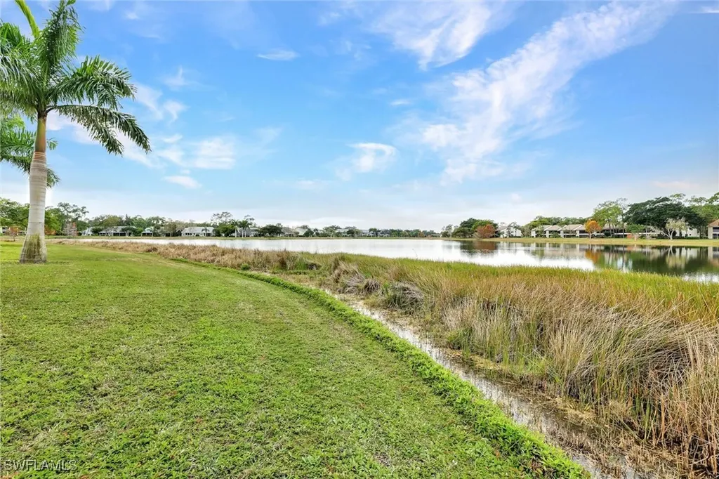 2847 Aintree Lane Naples FL 34112