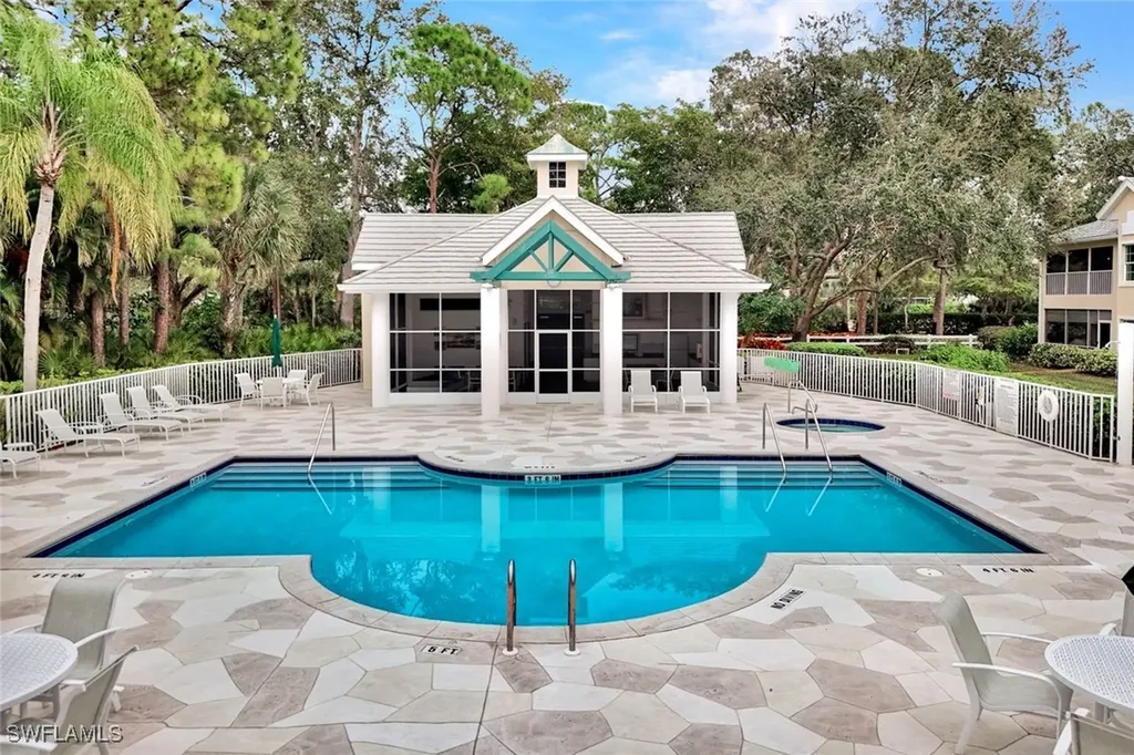 2847 Aintree Lane Naples FL 34112
