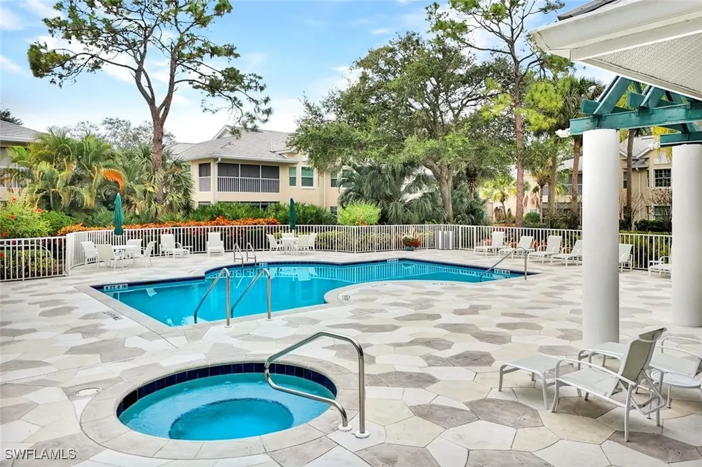 2847 Aintree Lane Naples FL 34112