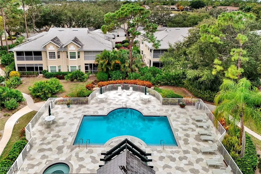 2847 Aintree Lane Naples FL 34112