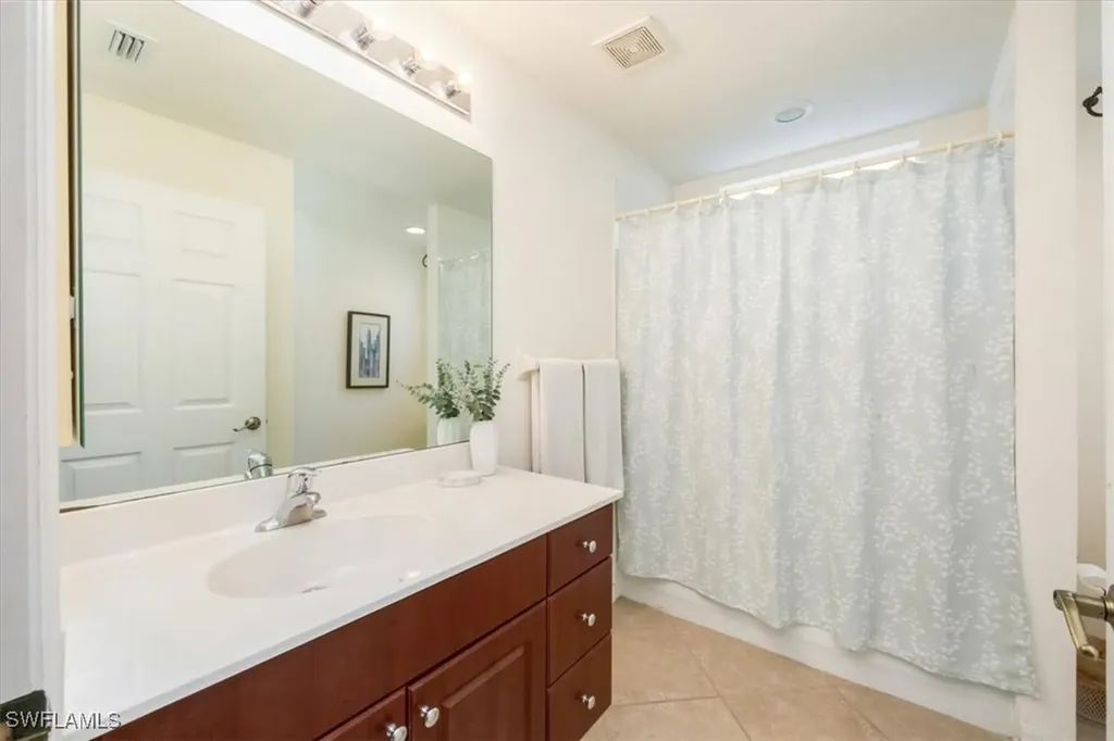 2386 Magnolia Avenue Naples FL 34112