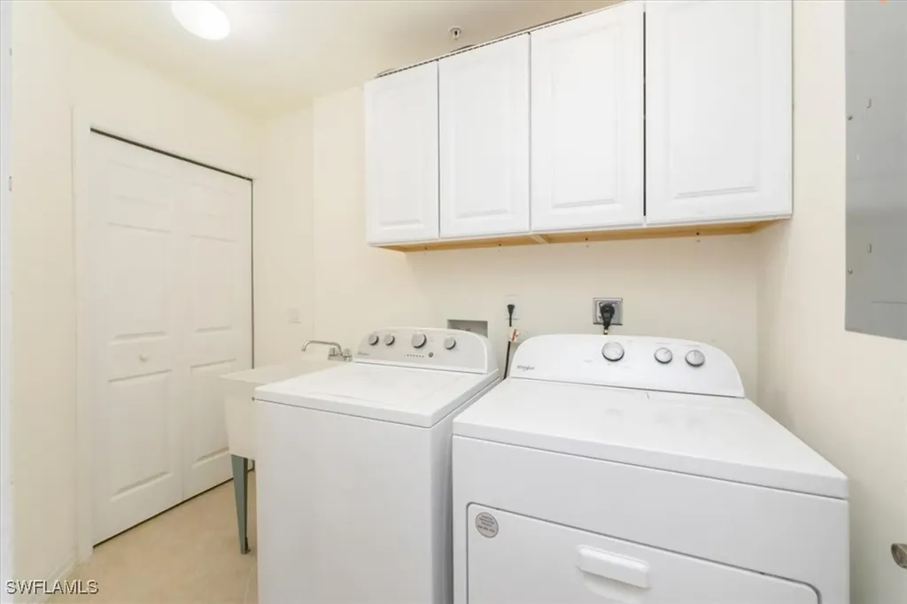 2386 Magnolia Avenue Naples FL 34112