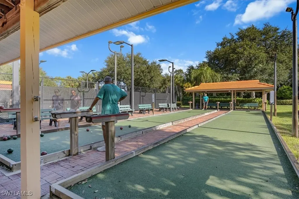 2386 Magnolia Avenue Naples FL 34112