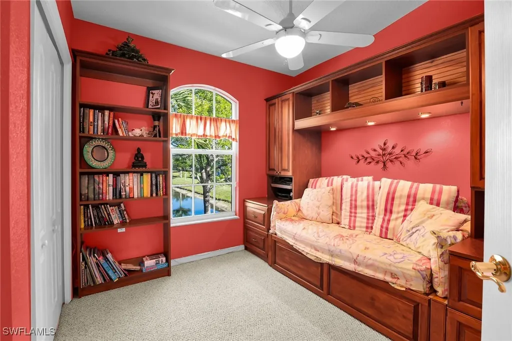 290 Newport Drive Naples FL 34114