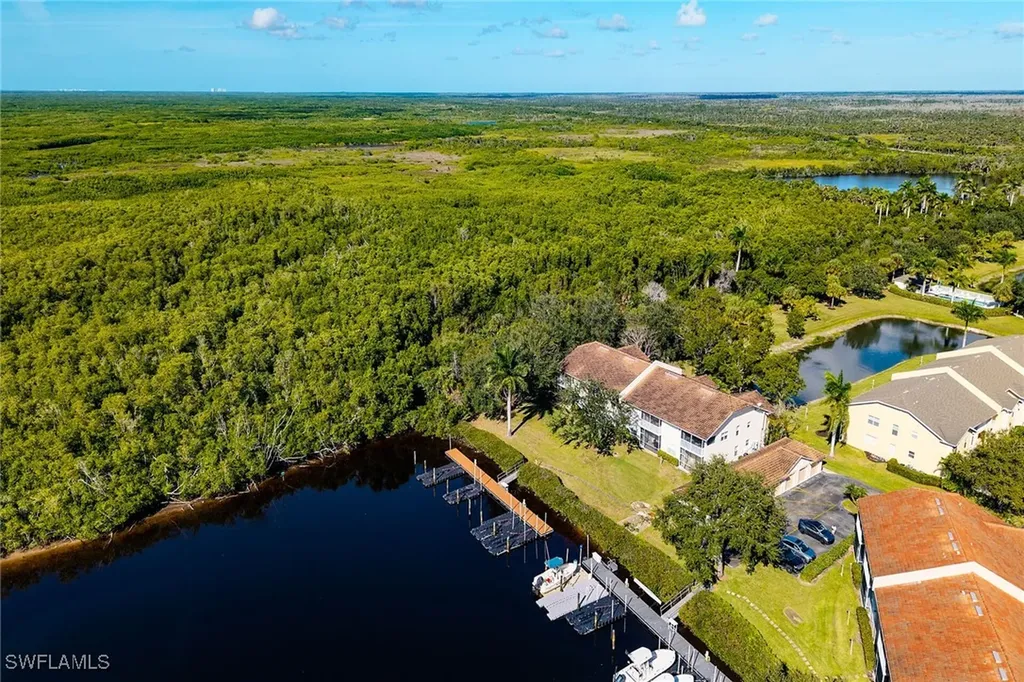 290 Newport Drive Naples FL 34114