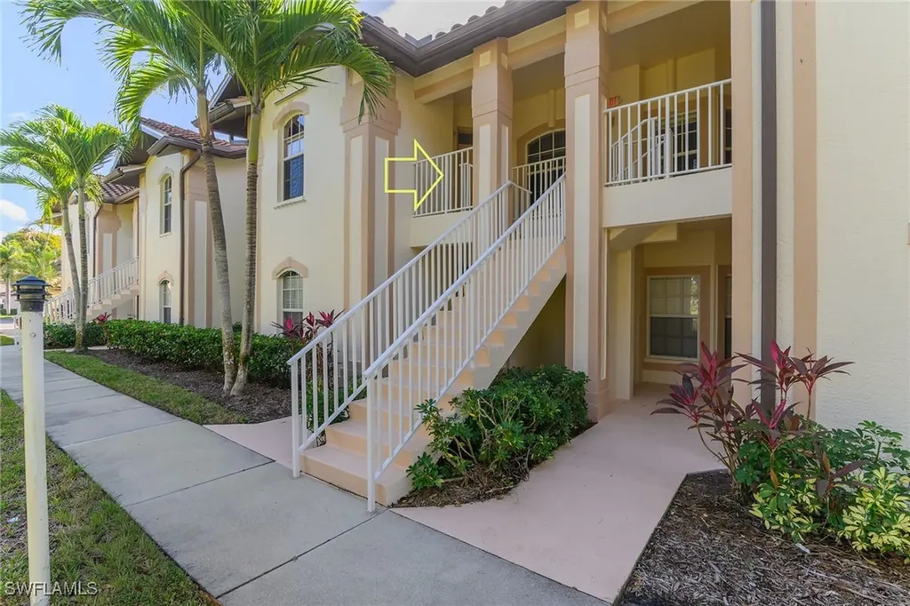 290 Newport Drive Naples FL 34114