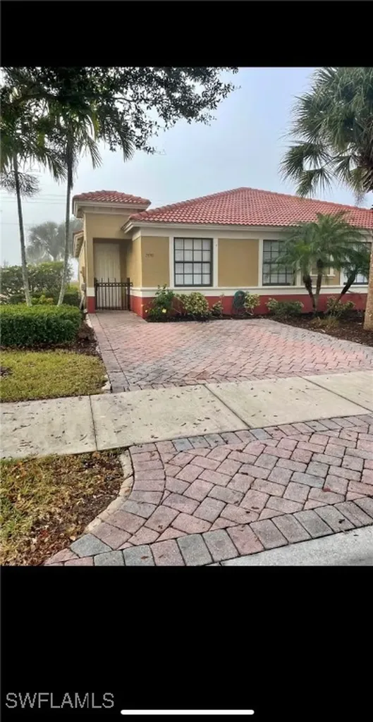 7350 Bristol Circle Naples FL 34120