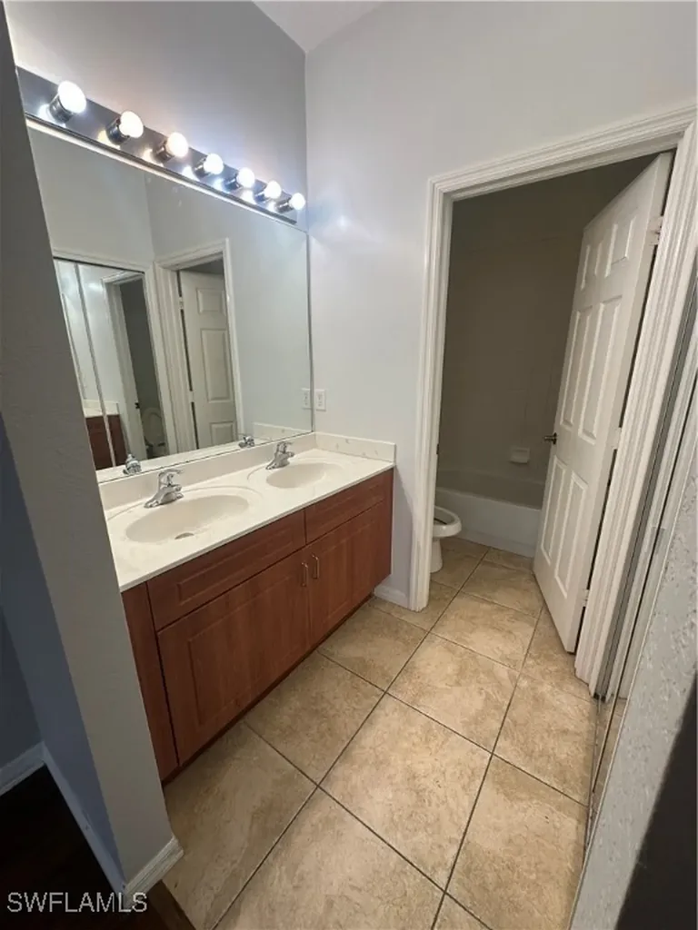 7350 Bristol Circle Naples FL 34120