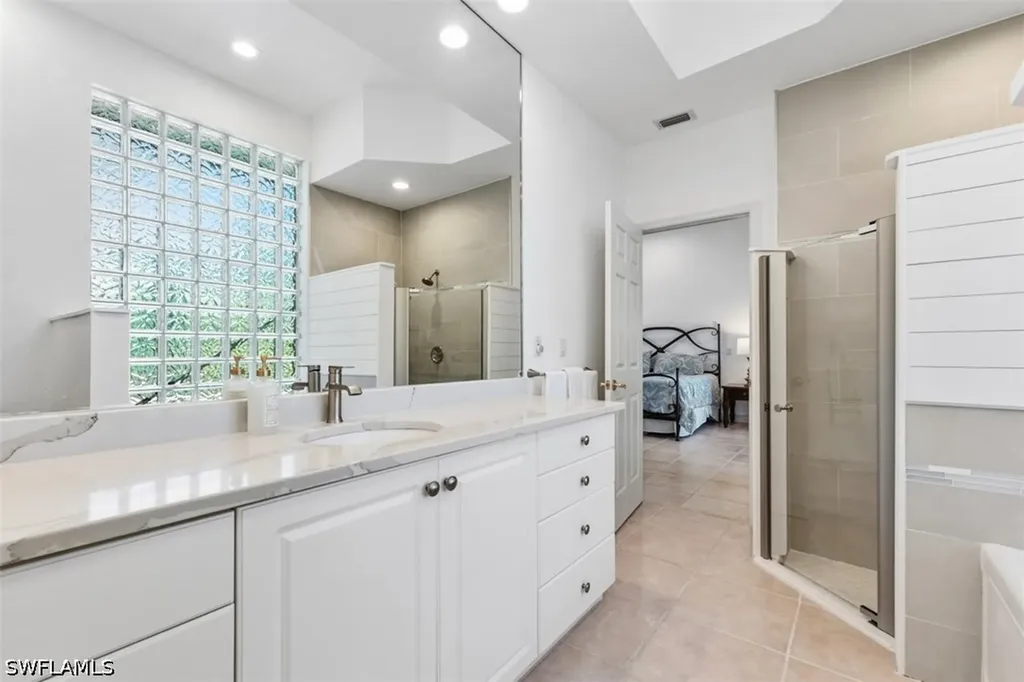 657 Soliel Drive Naples FL 34110