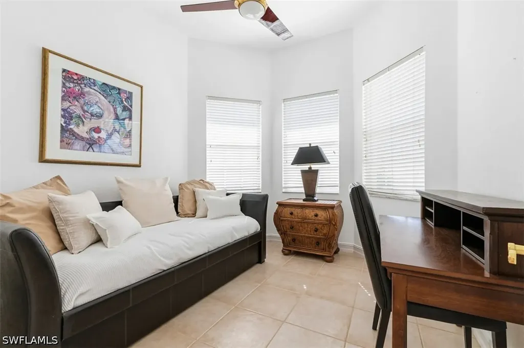 657 Soliel Drive Naples FL 34110