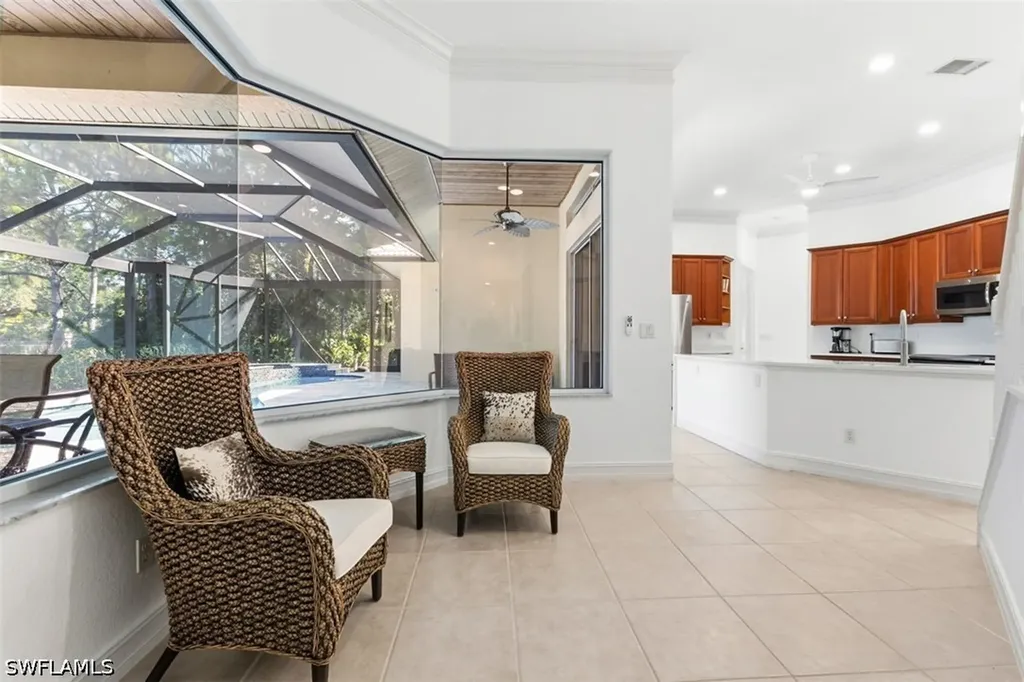 657 Soliel Drive Naples FL 34110