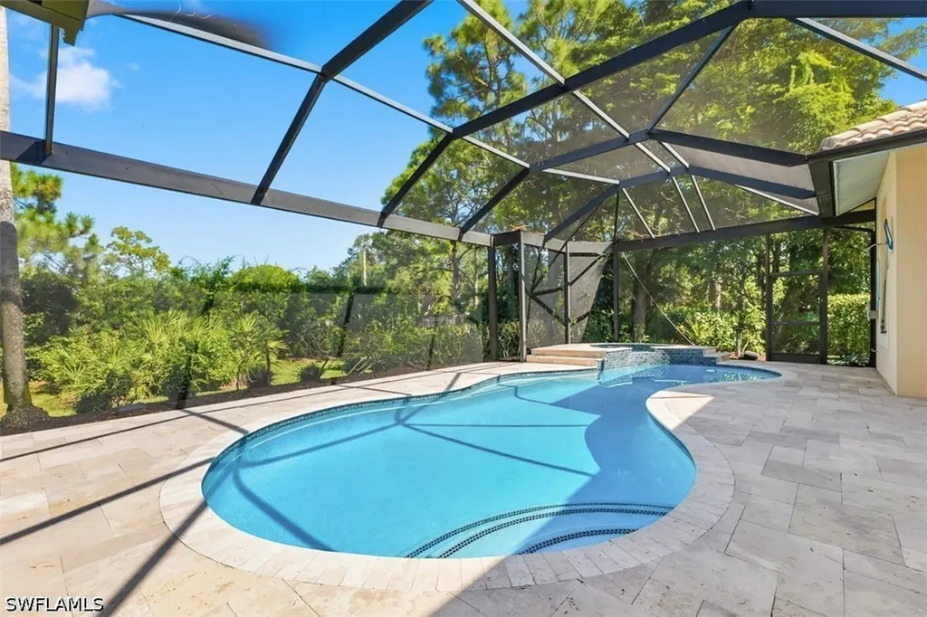 657 Soliel Drive Naples FL 34110