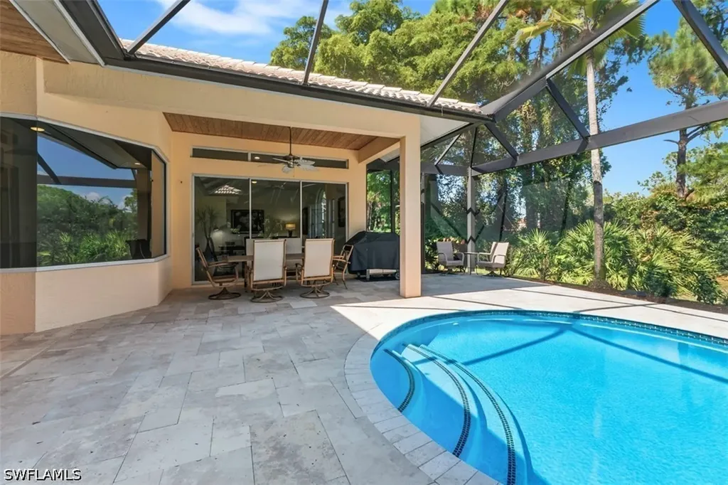 657 Soliel Drive Naples FL 34110