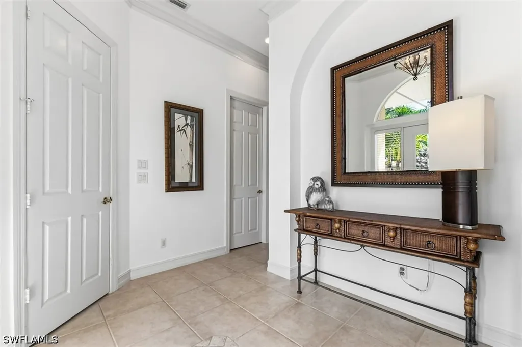 657 Soliel Drive Naples FL 34110