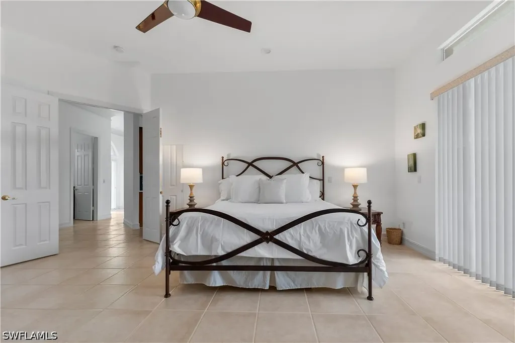 657 Soliel Drive Naples FL 34110