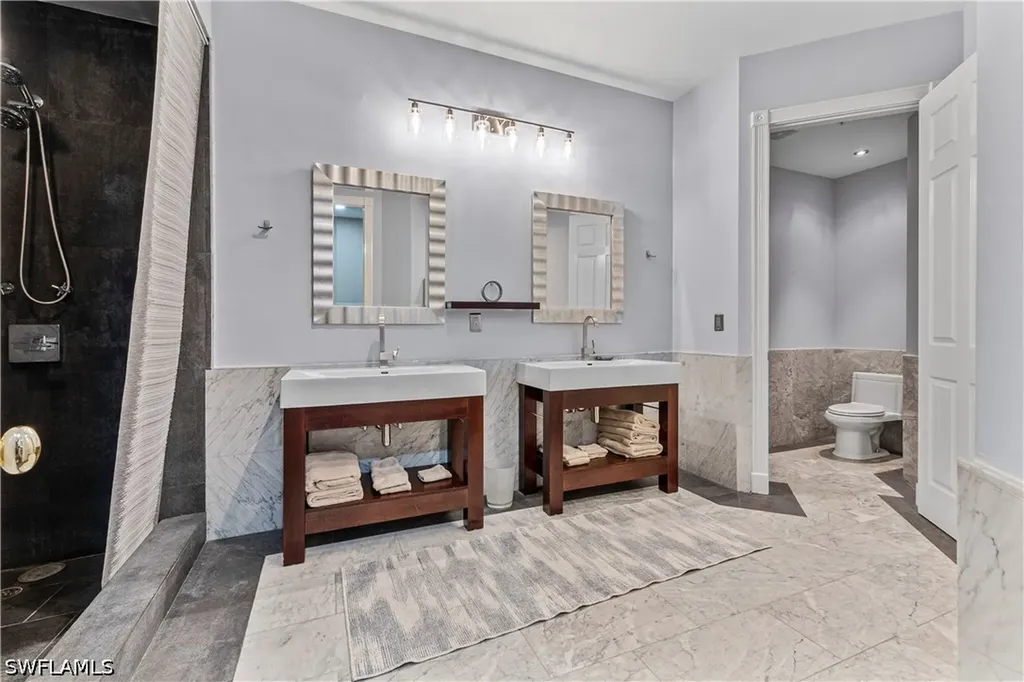 1845 Les Chateaux Boulevard Naples FL 34109