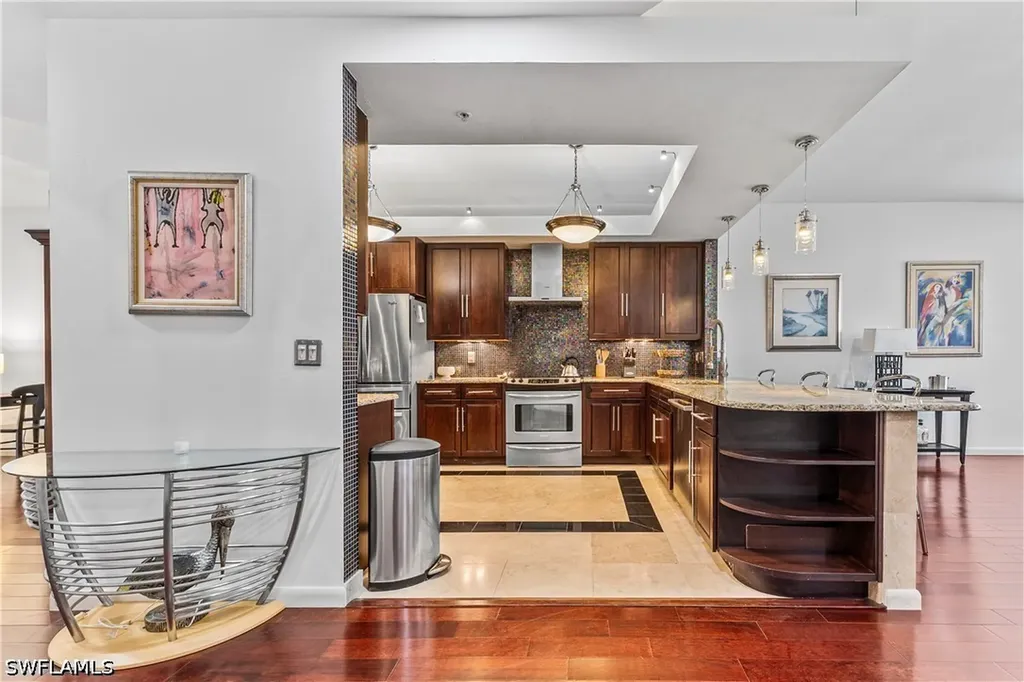 1845 Les Chateaux Boulevard Naples FL 34109