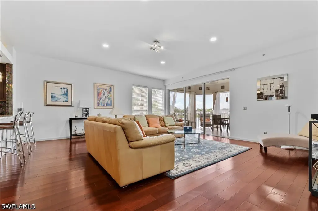 1845 Les Chateaux Boulevard Naples FL 34109