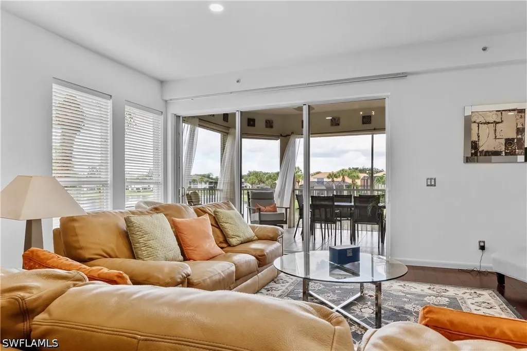 1845 Les Chateaux Boulevard Naples FL 34109