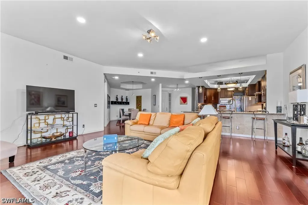 1845 Les Chateaux Boulevard Naples FL 34109